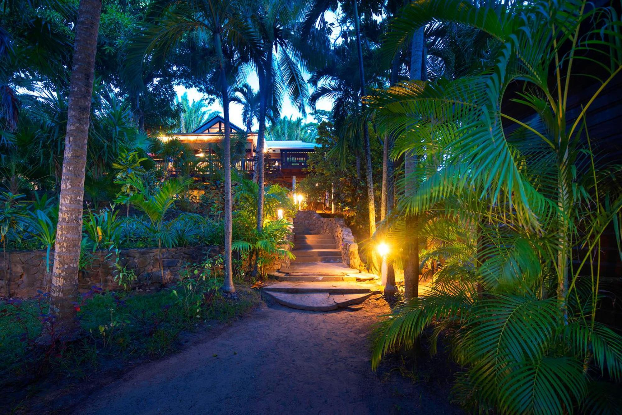 Hotel Puerta Azul Sandy Bay Esterno foto